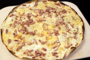 Tarte flambée gratinée